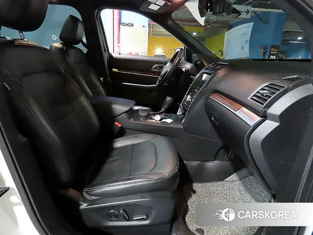 Ford Explorer id 3687570 из Кореи 18