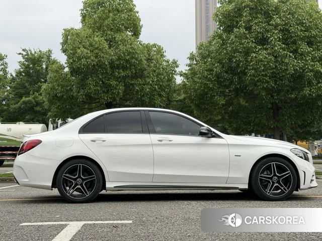 Mercedes-Benz Class C id 4380616 из Китая 14