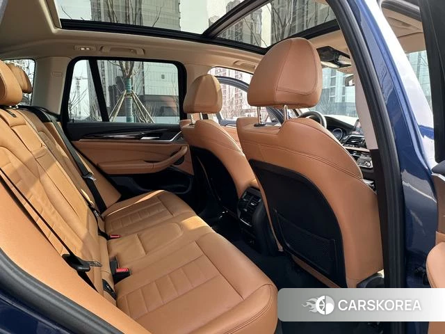 BMW X3 id 4209990 из Китая 25