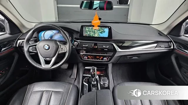 BMW 5 Series (G30) id 3619179 из Кореи 18