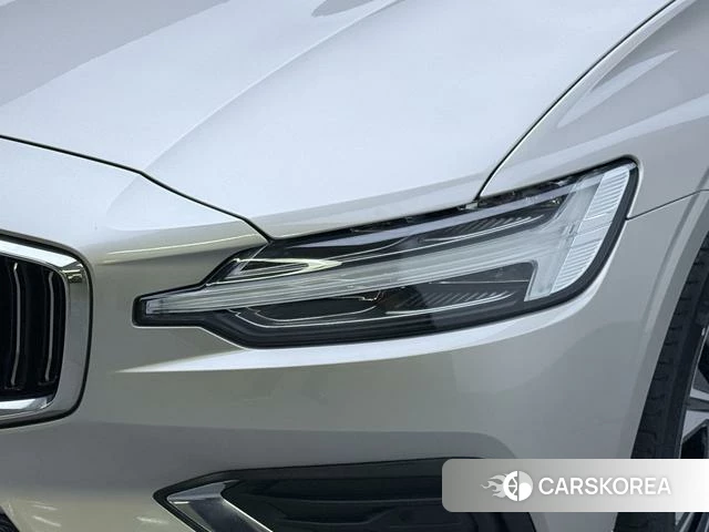 Volvo S60 id 3902213 из Китая 18