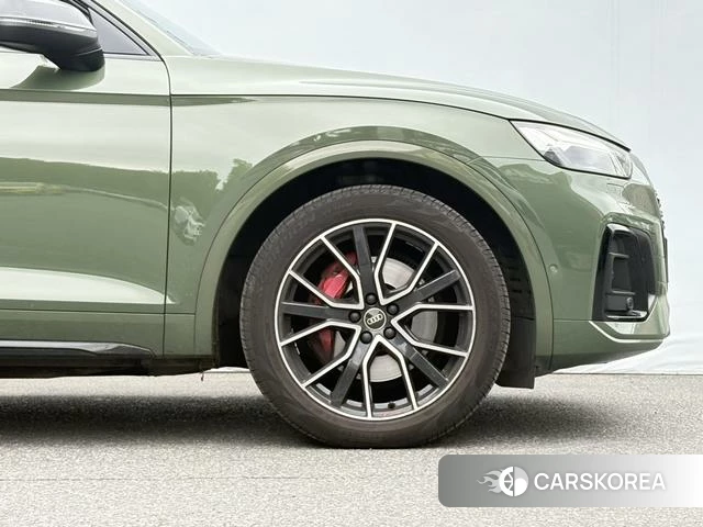 Audi SQ5 id 4220072 из Китая 26