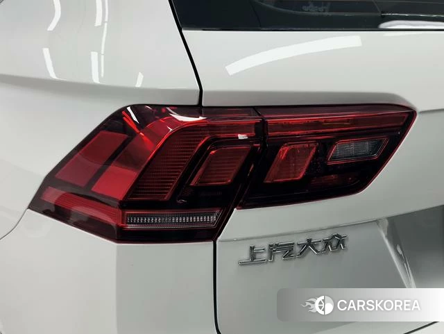 Volkswagen Tiguan L id 4261343 из Китая 18