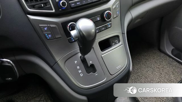 Hyundai The New Grand Starex id 4642507 из Кореи 28