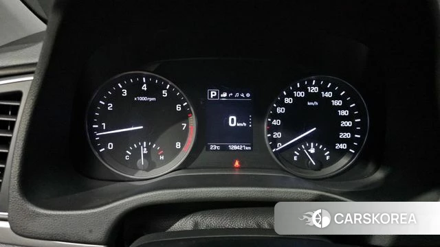 Hyundai Avante AD id 3943049 из Кореи 18