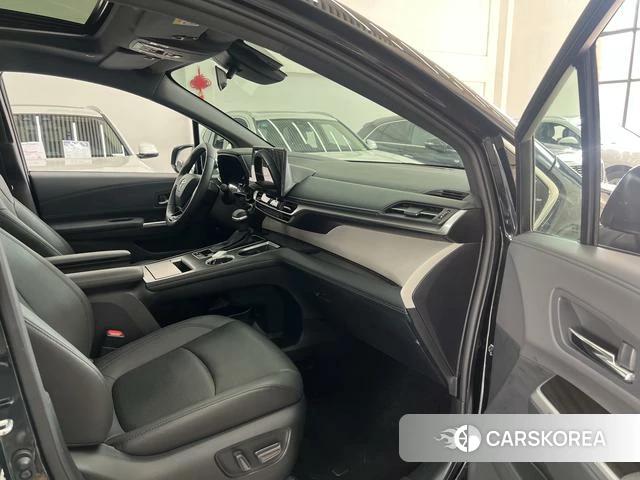 Toyota Grevia id 4257932 из Китая 36