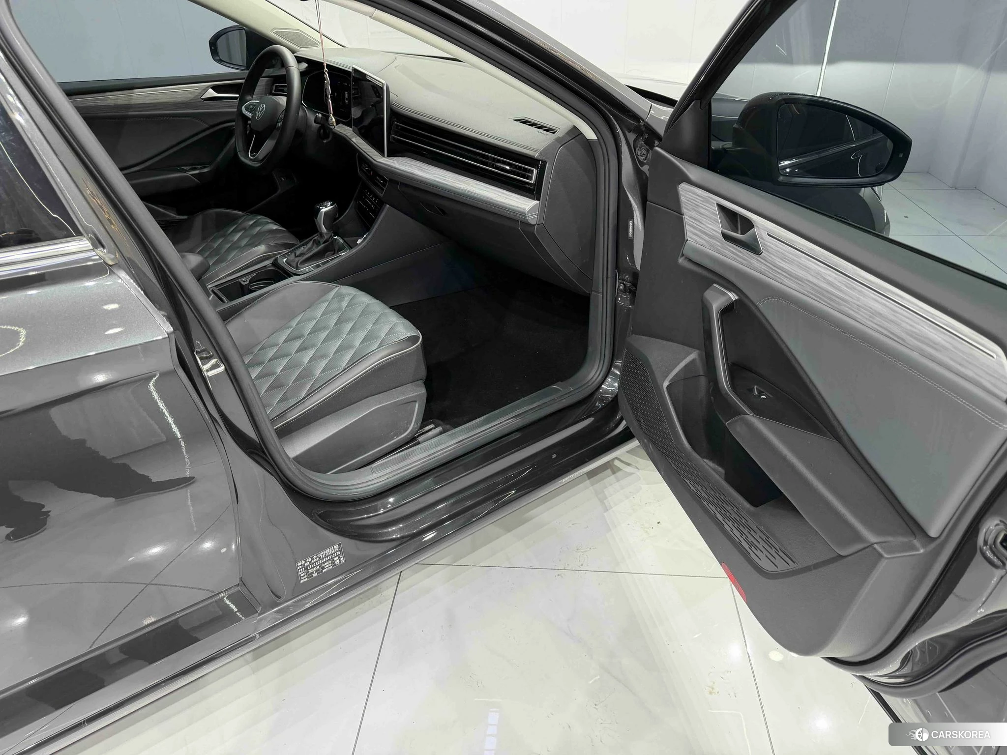 Volkswagen Sagitar id 4486291 из Китая 20