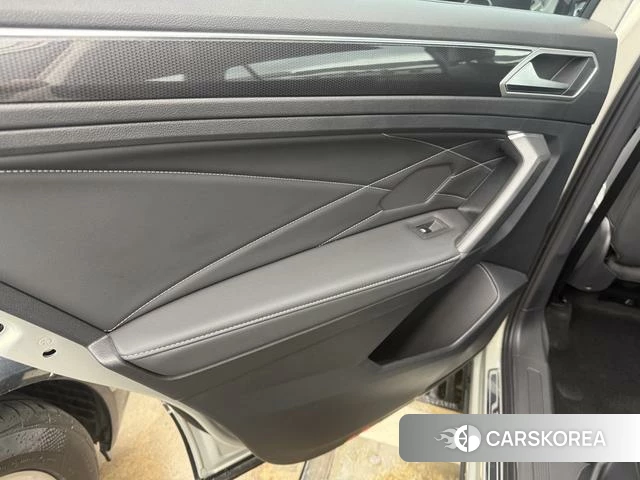 Volkswagen Tiguan L id 4217539 из Китая 18