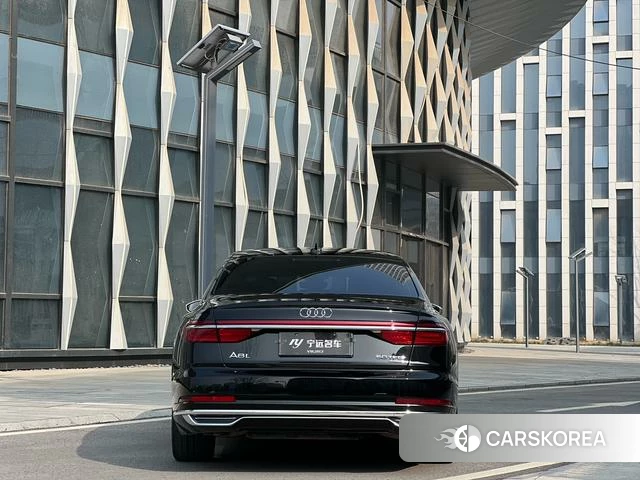 Audi A8 id 4260785 из Китая 19