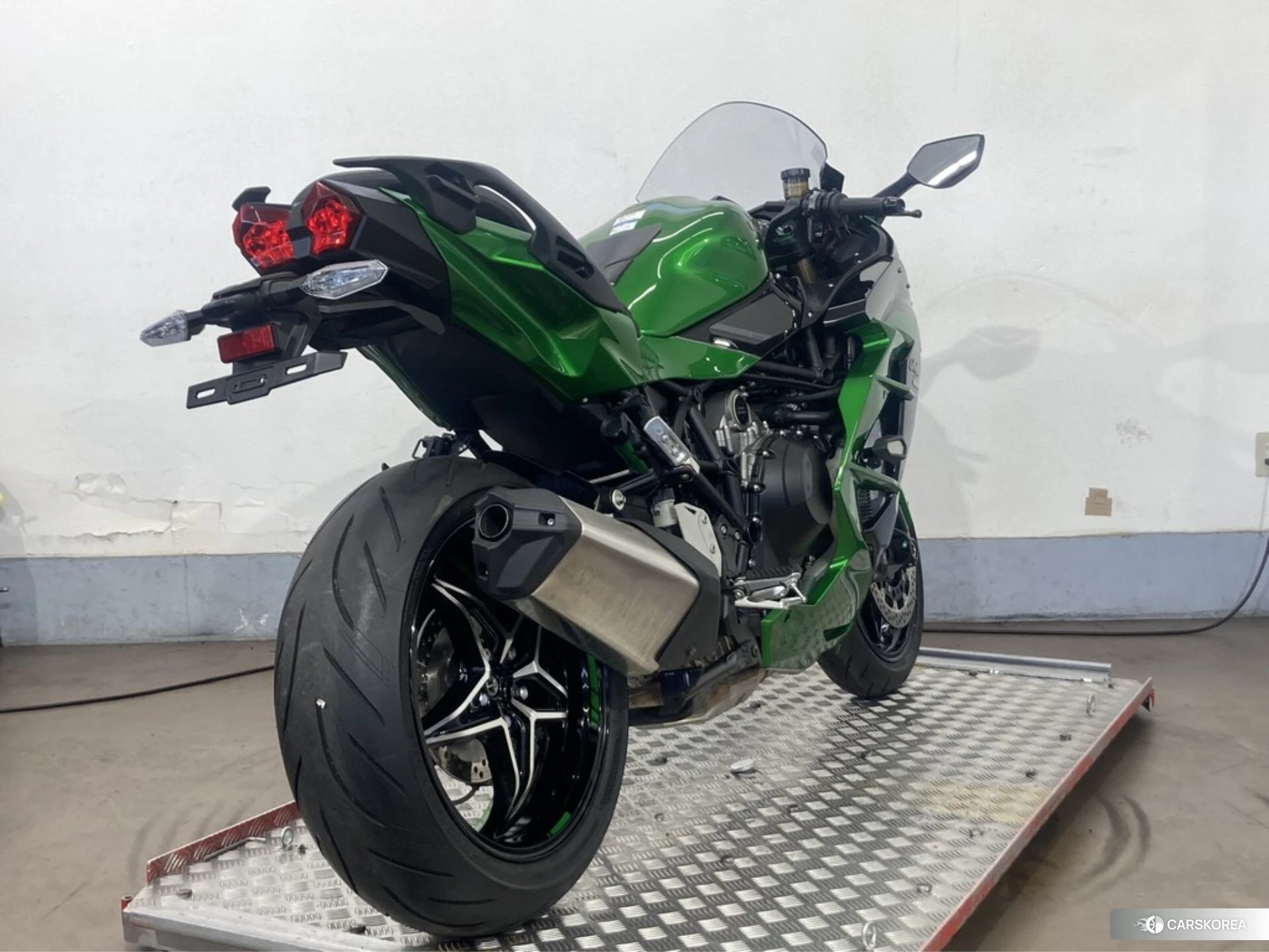 Kawasaki NINJA H2 SX SE id 4373962 из Японии 8