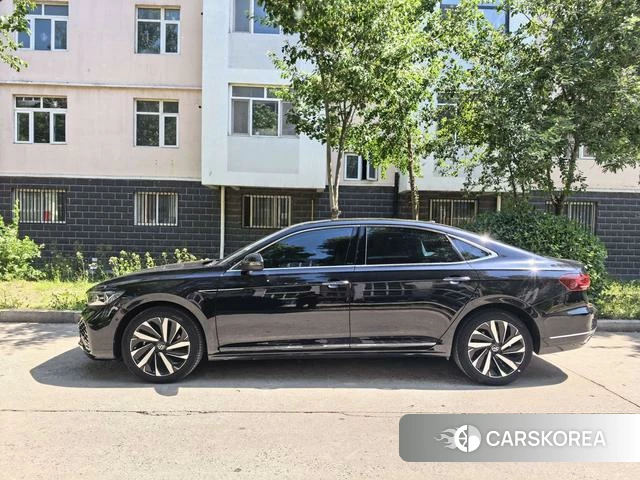 Volkswagen Passat id 4297558 из Китая 8
