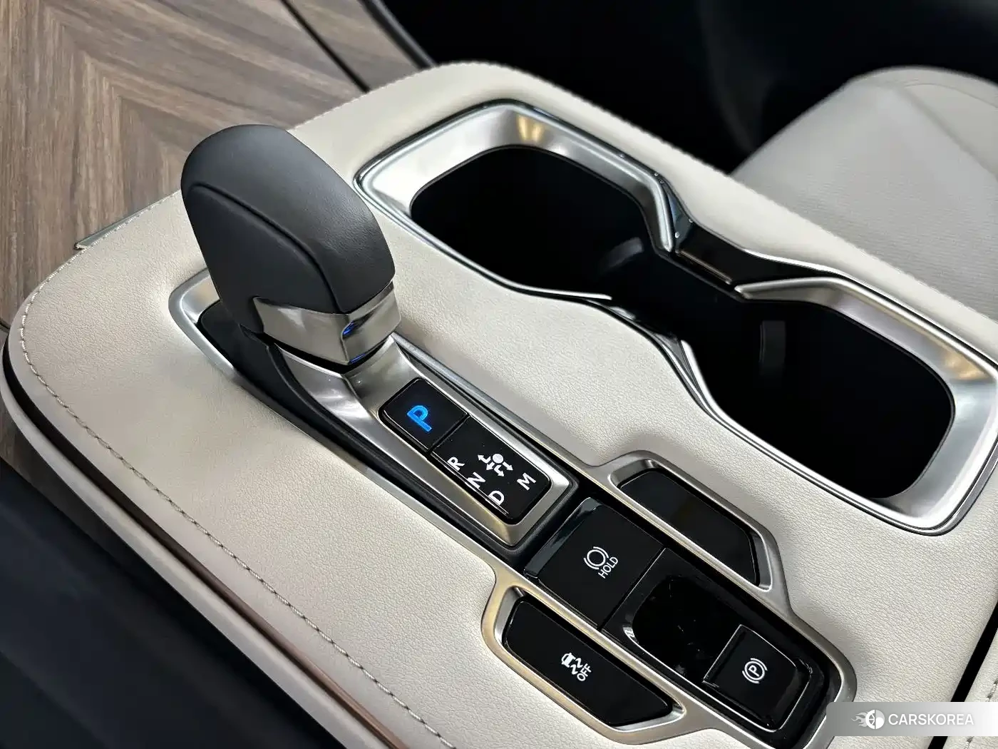 Lexus LM id 4679566 из Китая 20