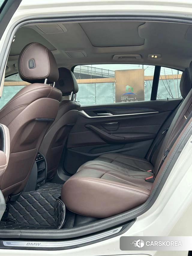 BMW 5 series PHEV id 4209456 из Китая 20