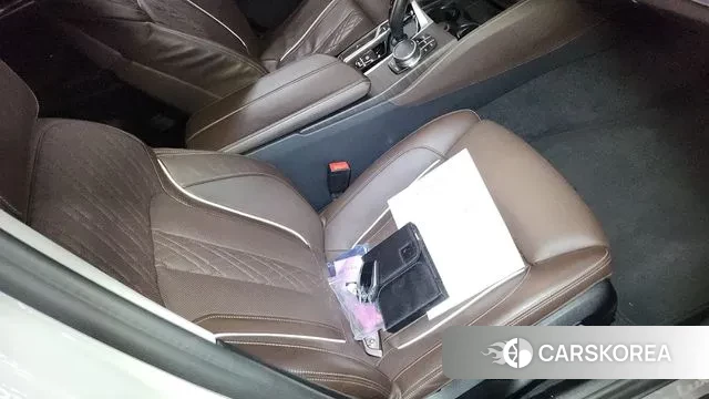 BMW 5 Series (G30) id 3361716 из Кореи 8