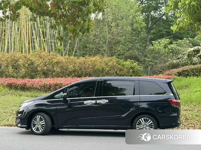 Honda Odyssey id 4209707 из Китая 18