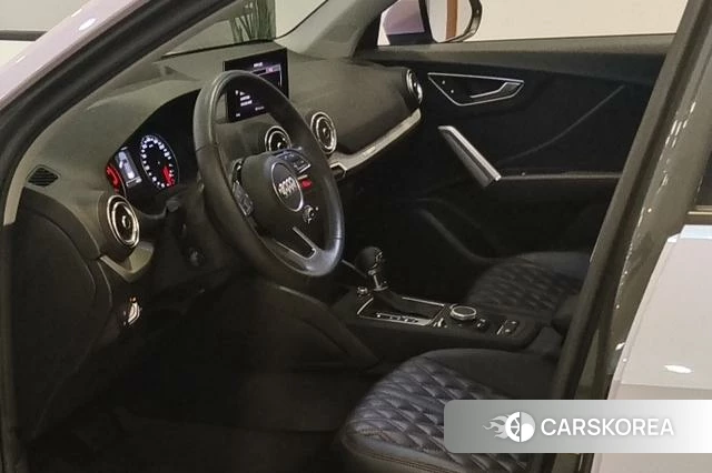 Audi Q2L id 3939480 из Китая 15