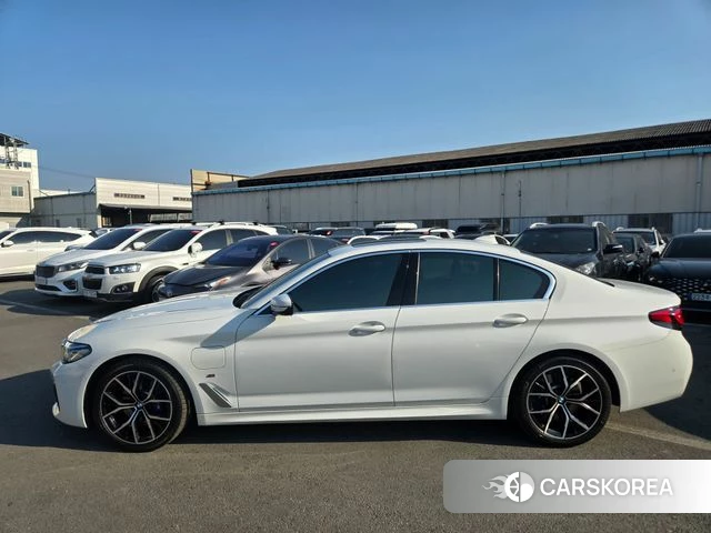 BMW 5 Series (G30) id 3823814 из Кореи 18