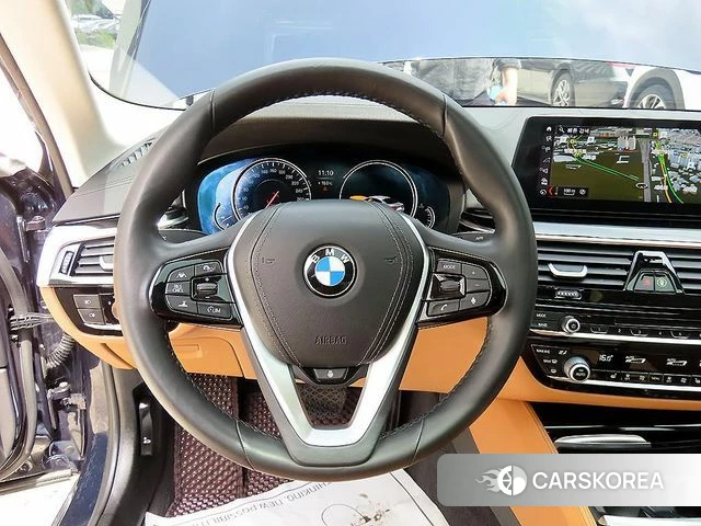 BMW 5 Series (G30) id 4233046 из Кореи 18