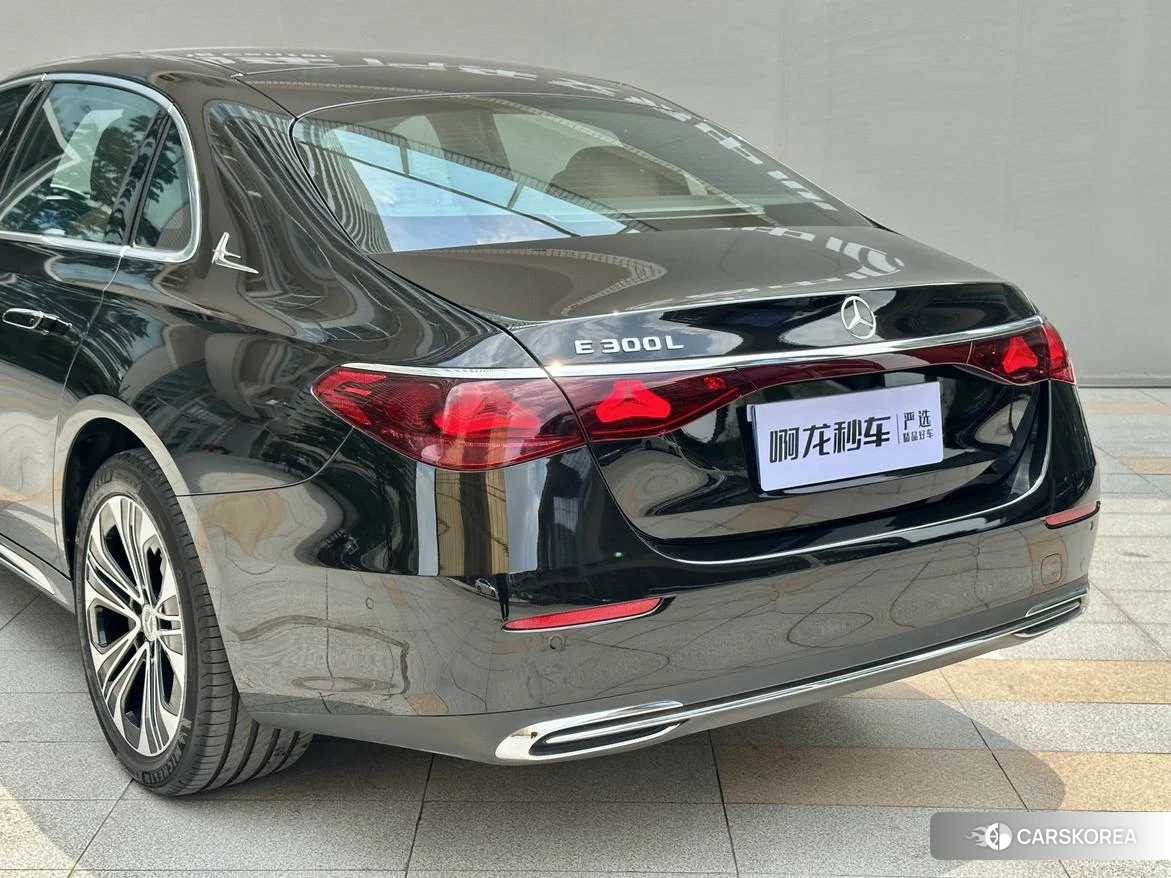 Mercedes-Benz E-class id 4420461 из Китая 19