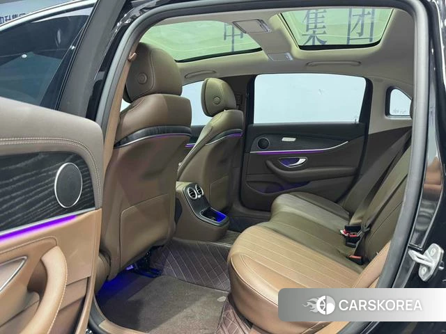 Mercedes-Benz E-class id 3890645 из Китая 19