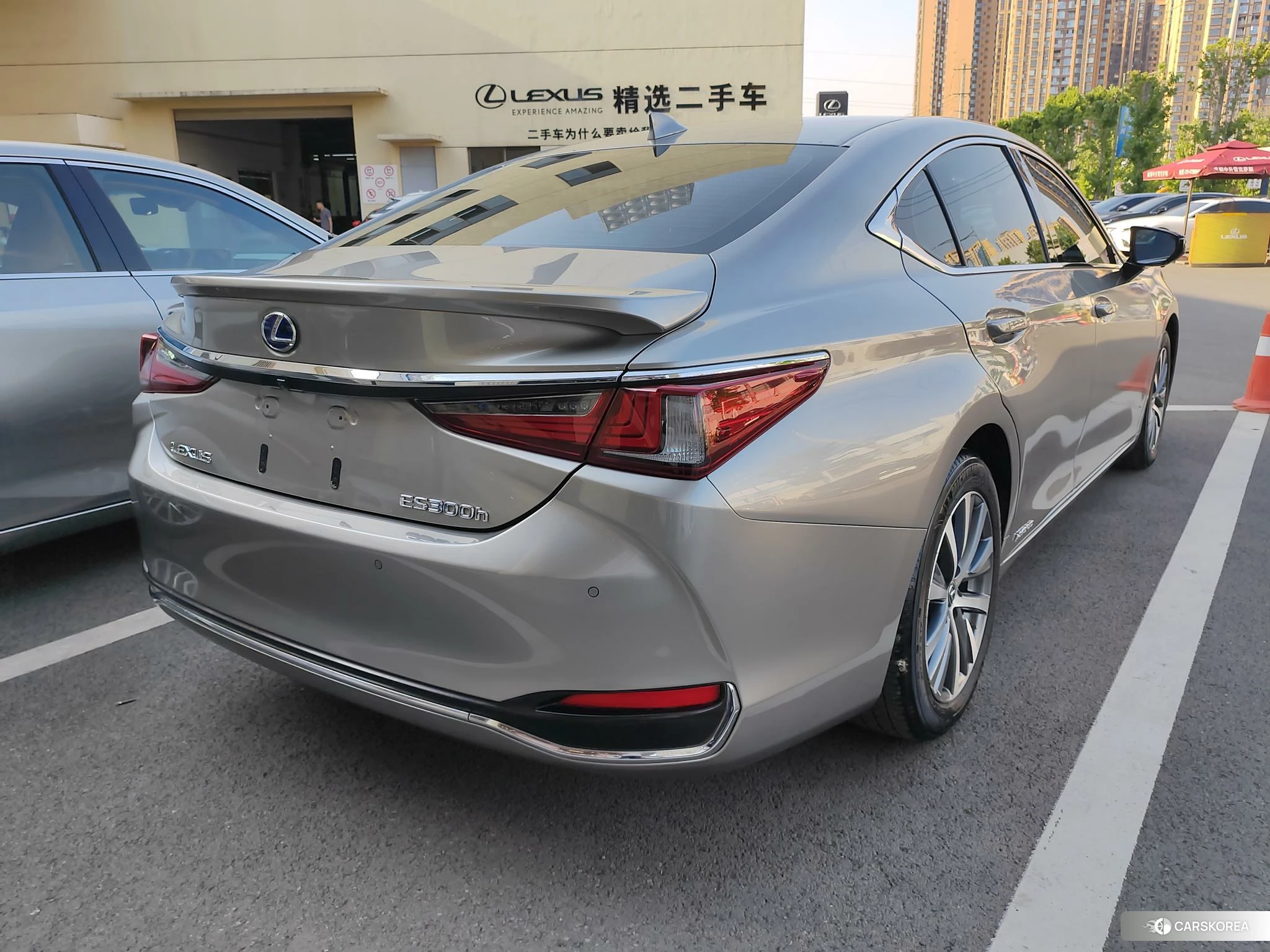 Lexus ES id 4452440 из Китая 8