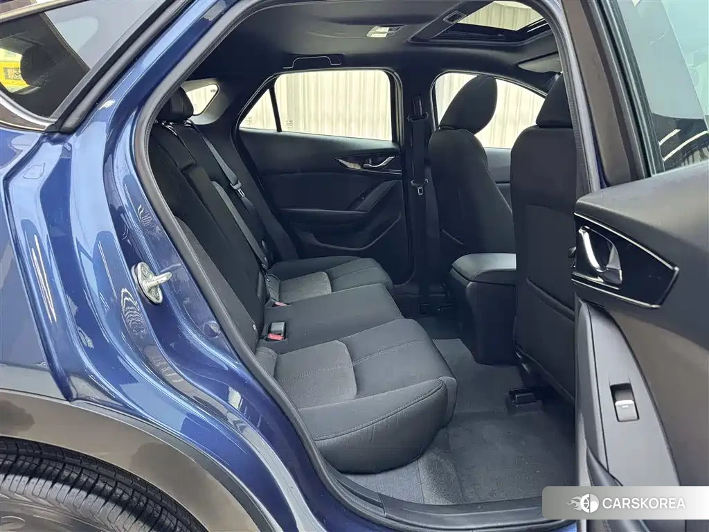 Mazda CX-4 id 4601753 из Китая 16