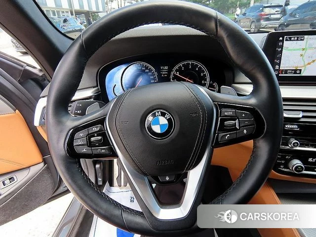 BMW 5 Series (G30) id 4417399 из Кореи 18