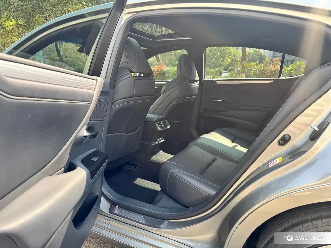 Lexus ES id 4622594 из Китая 10