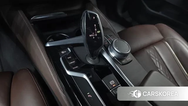 BMW 5 Series (G30) id 3577998 из Кореи 18