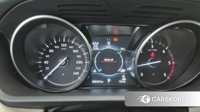 Land Rover Discovery 5 id 3828230 из Кореи 18