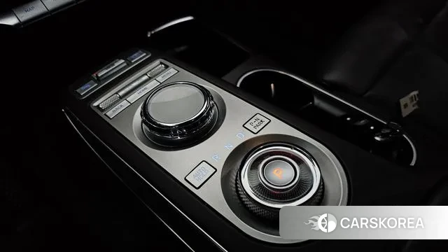 Genesis GV70 id 3468715 из Кореи 18