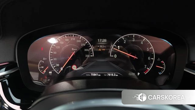 BMW 5 Series (G30) id 4477171 из Кореи 31