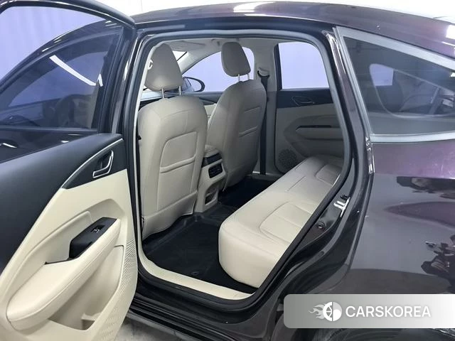 Wuling Automobile Wuling Starlight PHEV id 4254229 из Китая 18