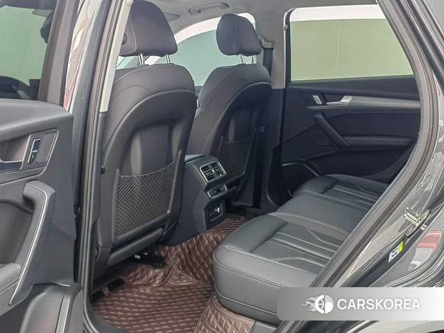 Audi Q5L id 4265848 из Китая 16