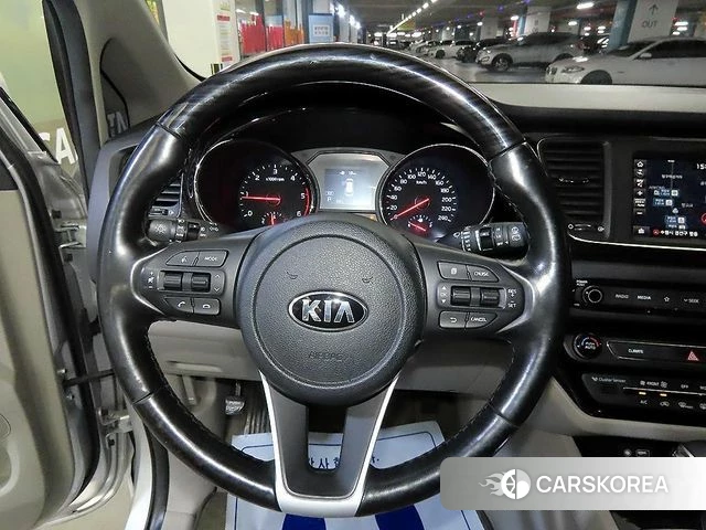 Kia The New Carnival id 4680240 из Кореи 18