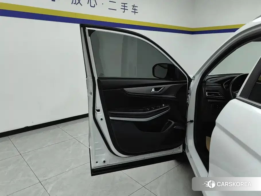 Chang'an CS75 id 4628300 из Китая 14