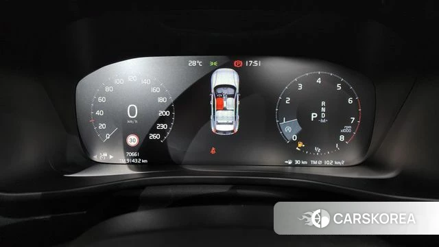 Volvo XC40 id 4760292 из Кореи 30