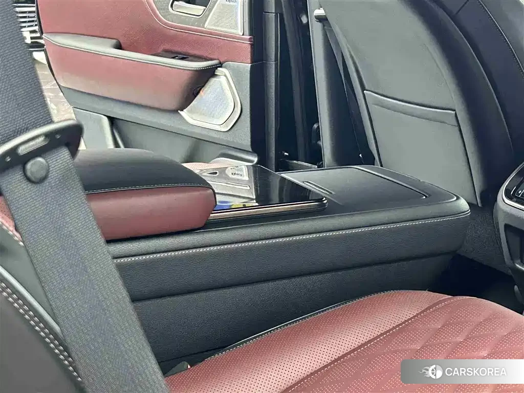 Infiniti QX80 id 4577475 из Китая 18