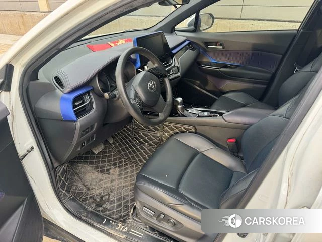 Toyota C-HR id 4334784 из Китая 8