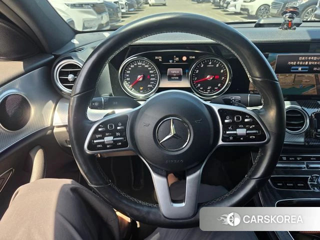 Mercedes-Benz E-Class W213 id 3965854 из Кореи 13