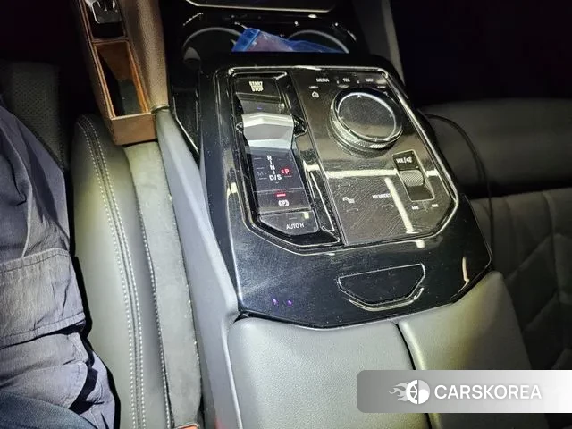 BMW 5 Series (G60) id 3031500 из Кореи 8