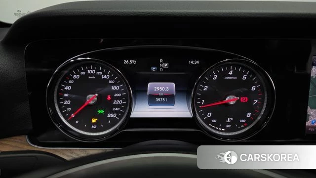 Mercedes-Benz E-Class W213 id 4856555 из Кореи 28
