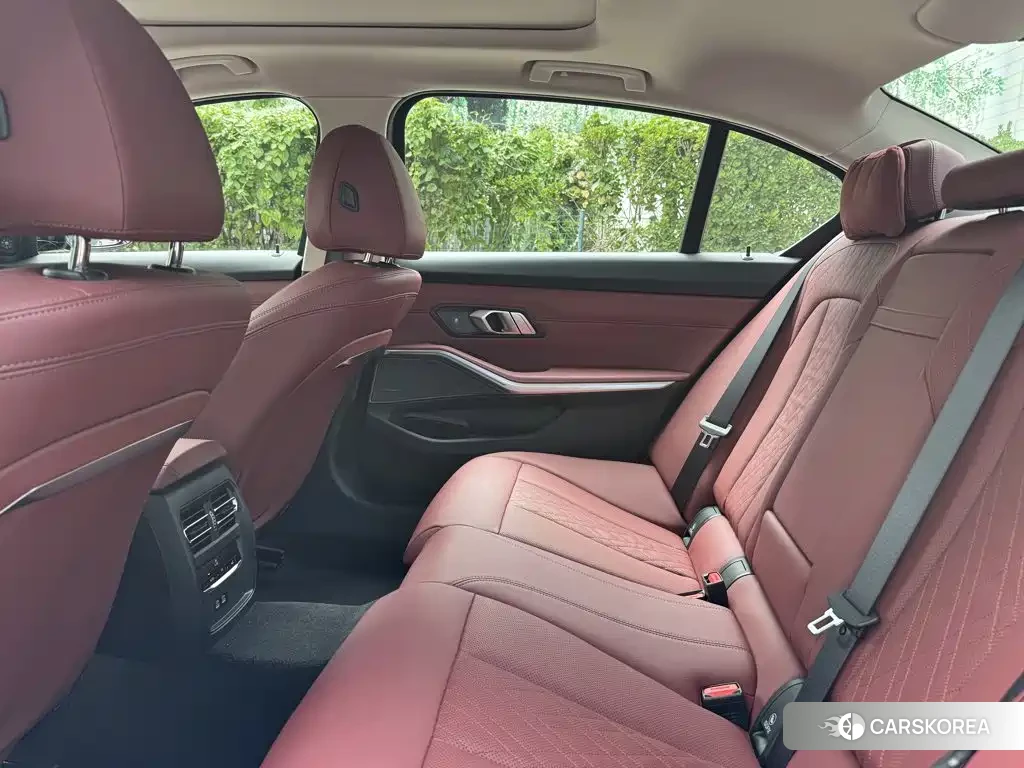 BMW 3 series id 4680697 из Китая 13