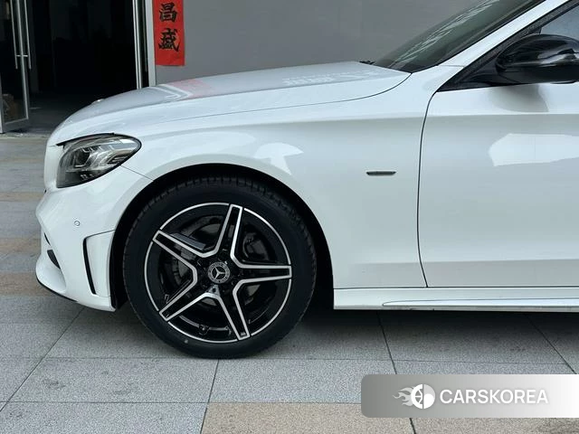 Mercedes-Benz Class C id 4290332 из Китая 24