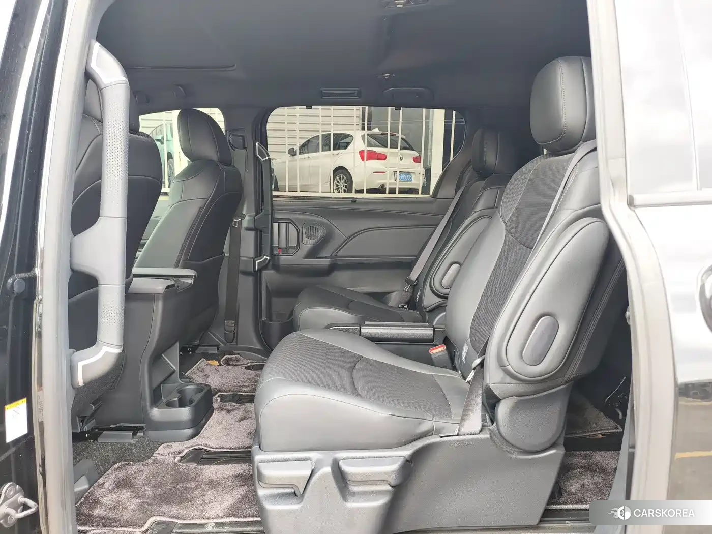 Toyota Sienna id 4600522 из Китая 15