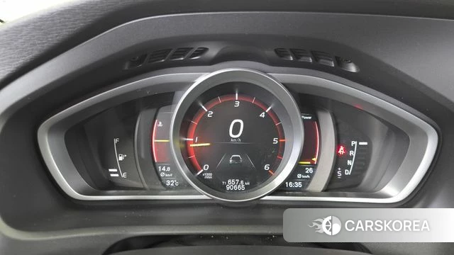 Volvo V40 Cross-Country id 4574304 из Кореи 29