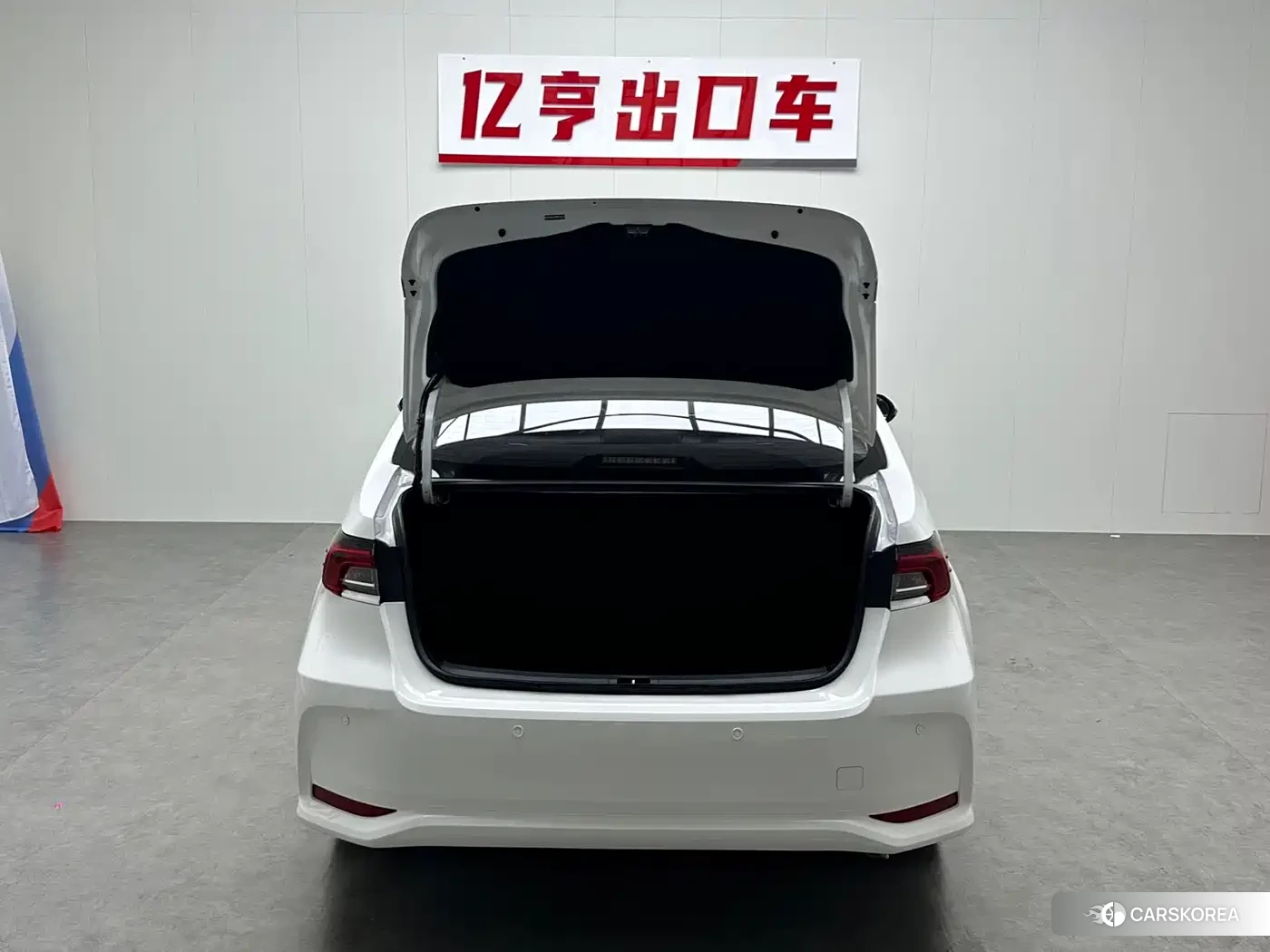 Toyota Corolla id 4654434 из Китая 18