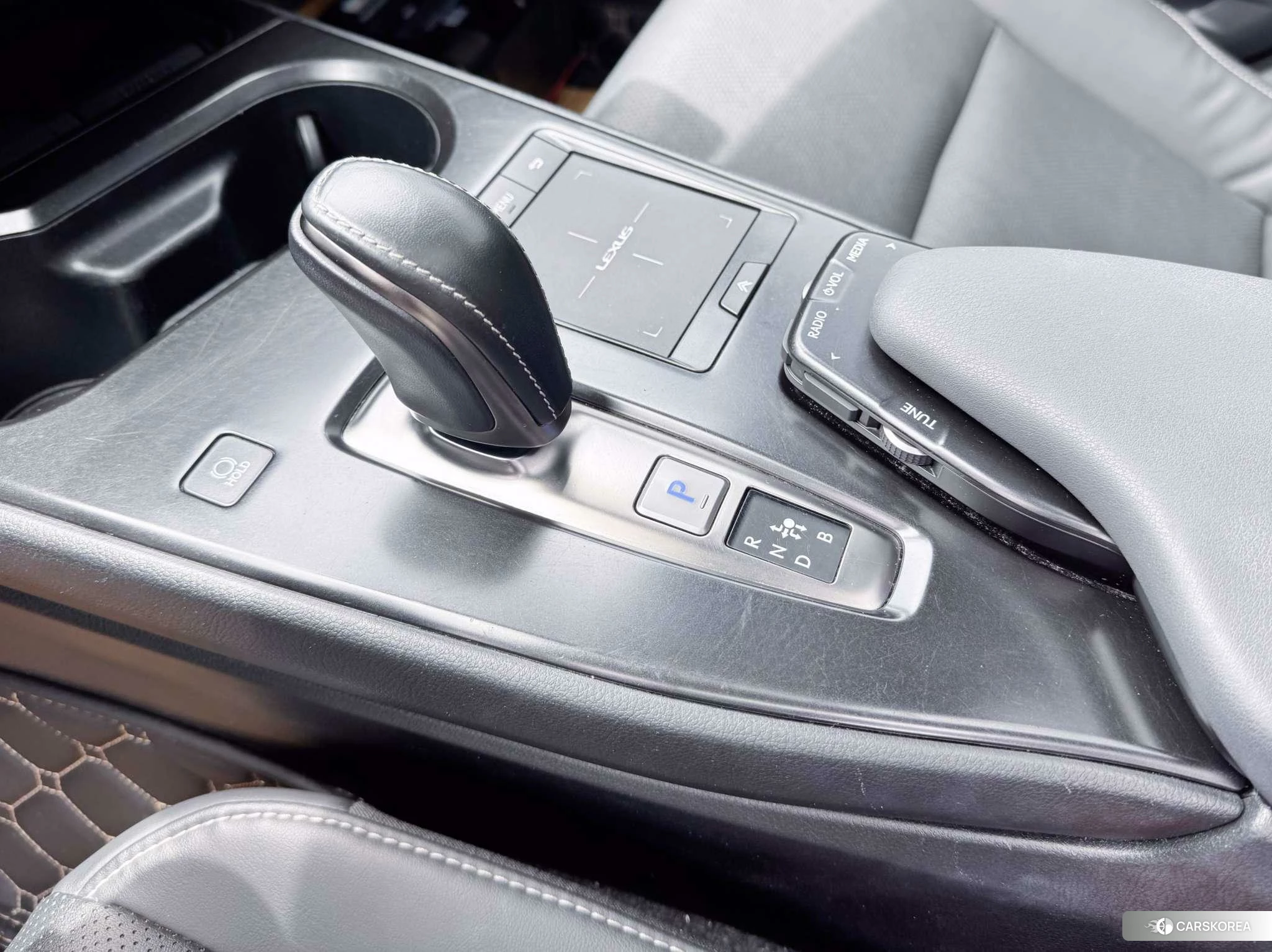 Lexus UX EV id 4468014 из Китая 29