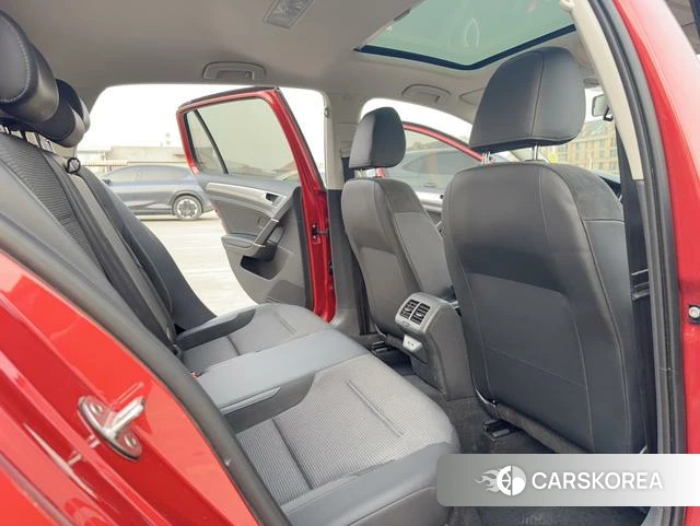 Volkswagen Golf id 4240024 из Китая 14