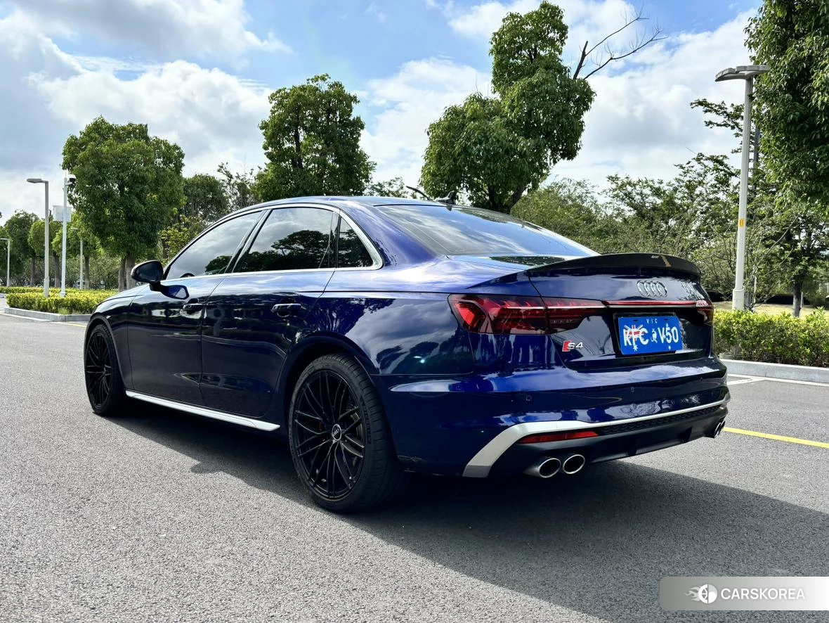 Audi S4 id 4467645 из Китая 15
